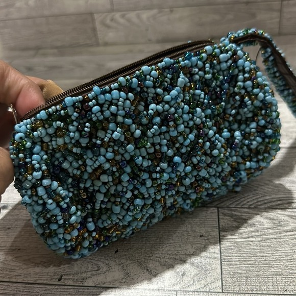 Blue beaded wristlet purse - Picture 7 of 7